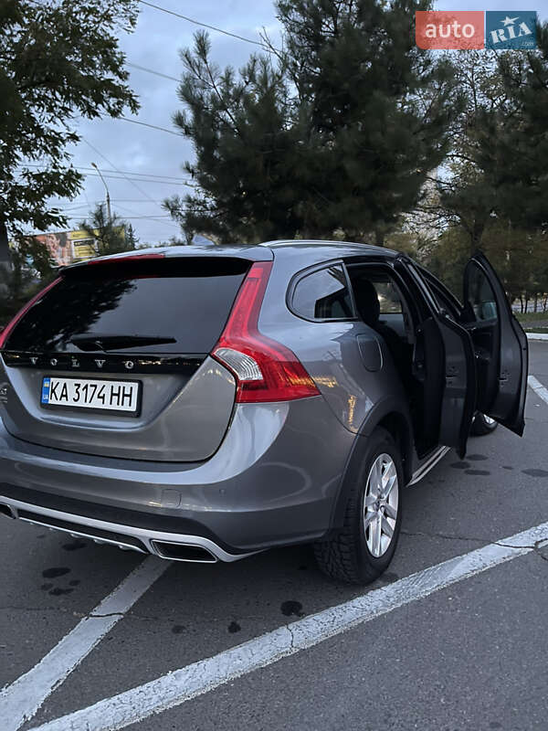 Универсал Volvo V60 Cross Country 2017 в Одессе фото 6 Универсал Volvo V60 Cross Country 2017 в Одессе