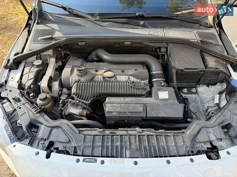 Универсал Volvo V60 Cross Country 2015 в Киеве фото 15 Универсал Volvo V60 Cross Country 2015 в Киеве