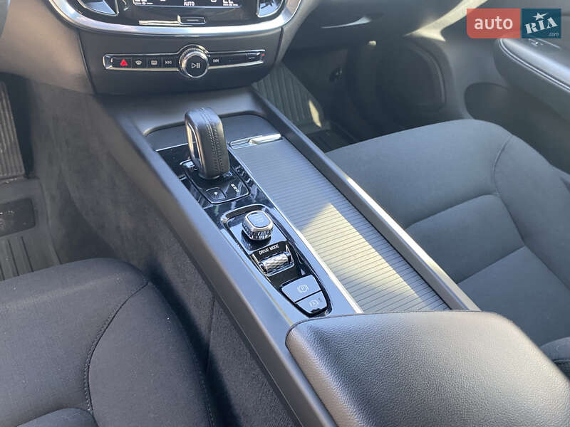 Універсал Volvo V60 Cross Country 2020 в Львові