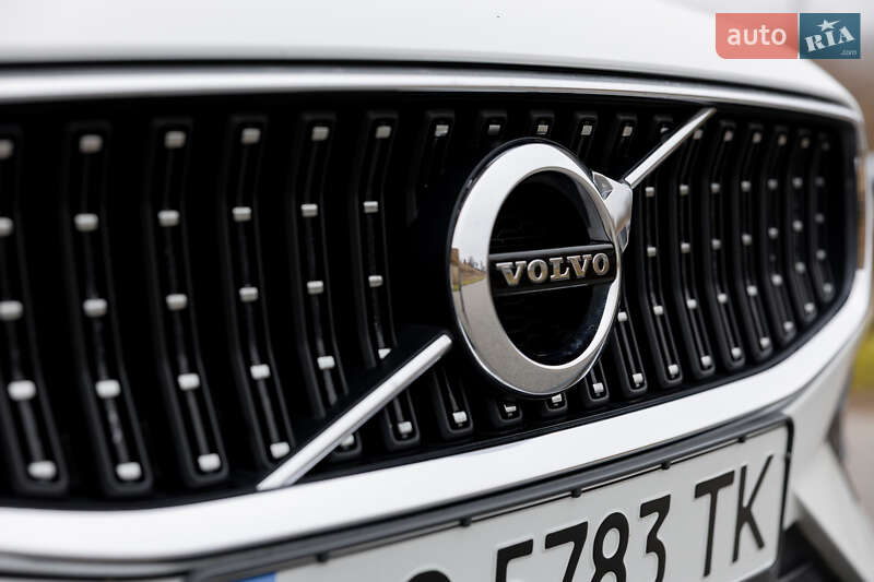Универсал Volvo V60 Cross Country 2019 в Львове фото 10 Универсал Volvo V60 Cross Country 2019 в Львове