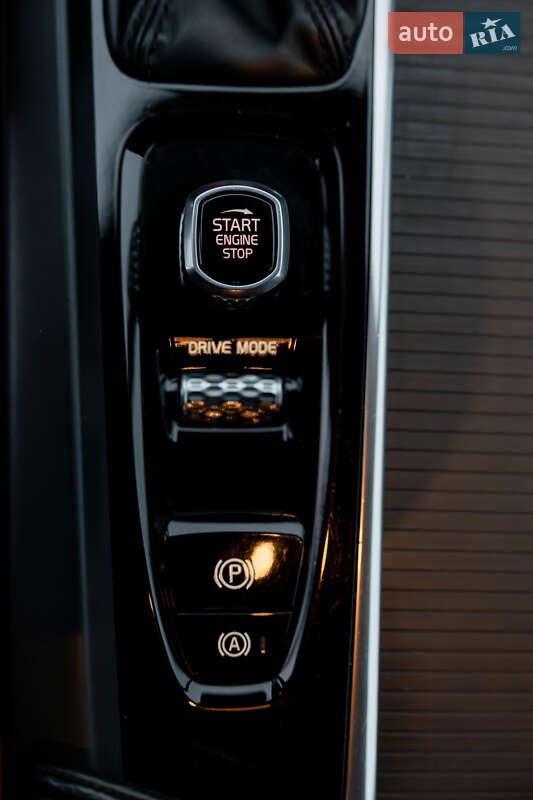 Универсал Volvo V60 Cross Country 2019 в Львове фото 65 Универсал Volvo V60 Cross Country 2019 в Львове