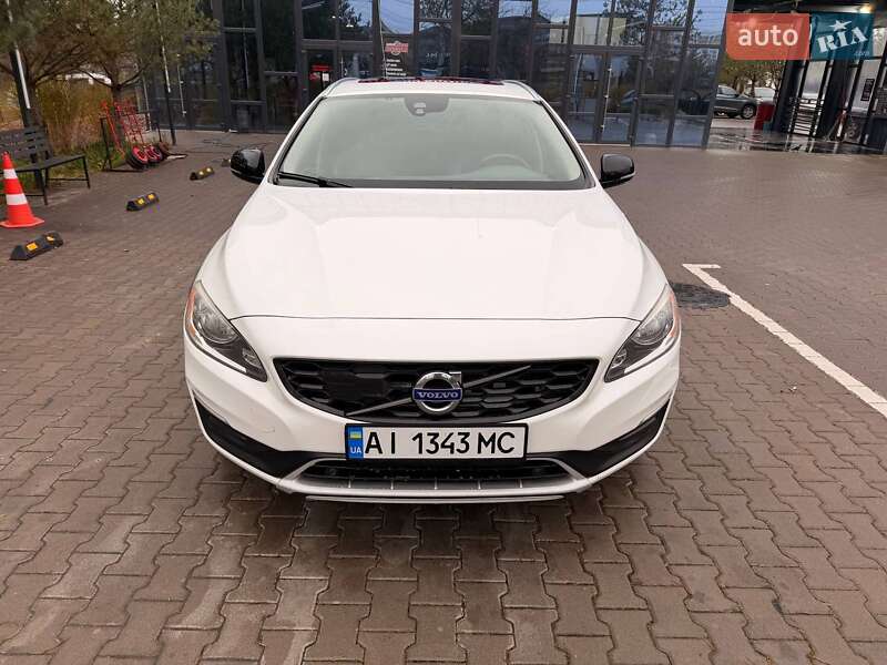 Універсал Volvo V60 Cross Country 2016 в Рівному
