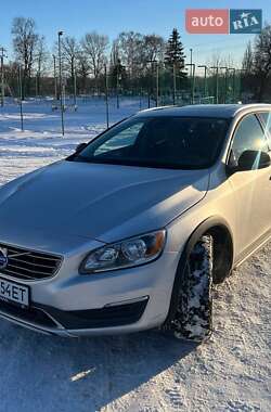 Універсал Volvo V60 Cross Country 2016 в Чернігові