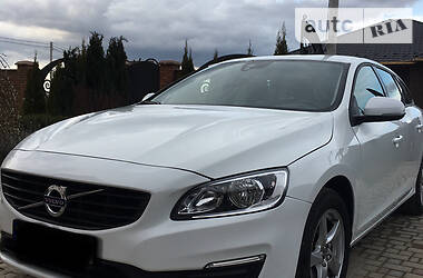 Volvo V60 2017