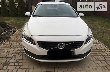 Універсал Volvo V60 2017 в 