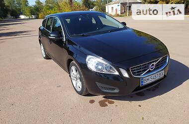 Универсал Volvo V60 2012 в Тростянце