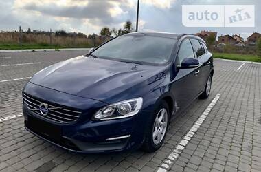 Volvo V60 2015