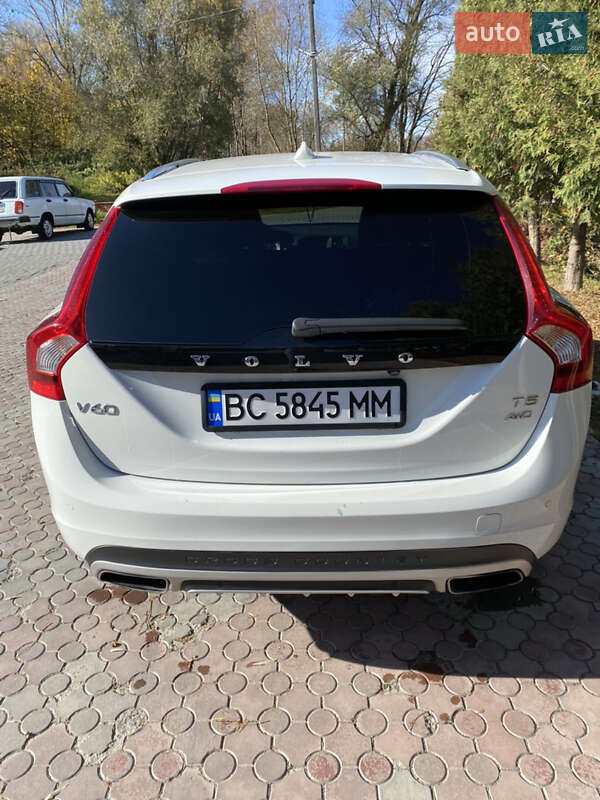 Универсал Volvo V60 2015 в Львове фото 12 Универсал Volvo V60 2015 в Львове