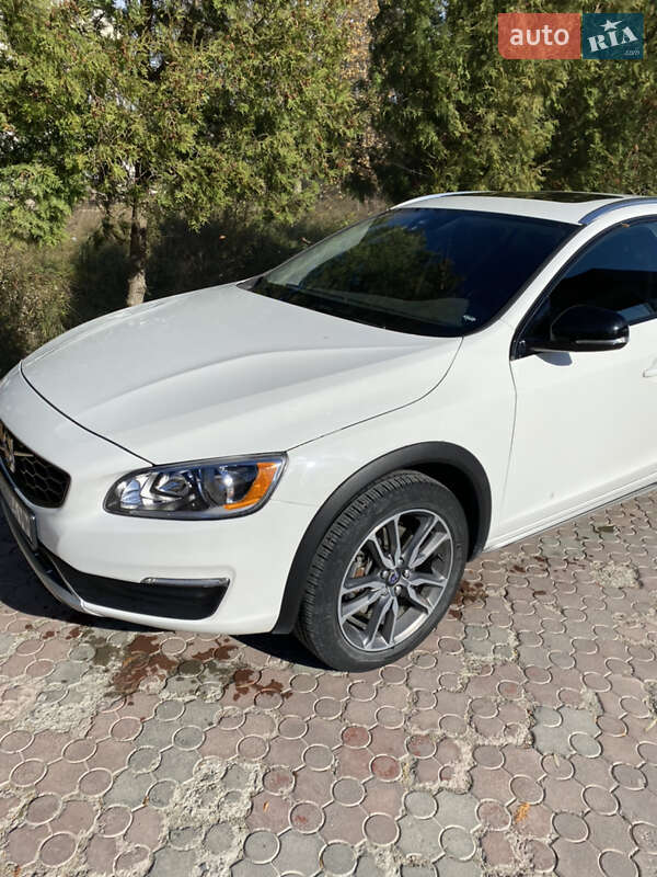 Универсал Volvo V60 2015 в Львове фото 6 Универсал Volvo V60 2015 в Львове