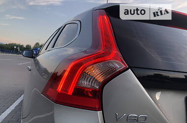 Универсал Volvo V60 2011 в Дрогобыче