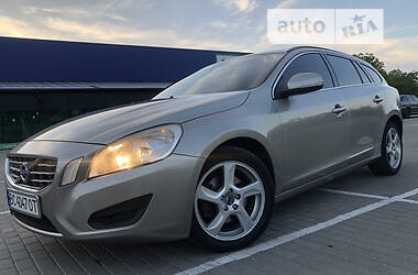 Универсал Volvo V60 2011 в Дрогобыче