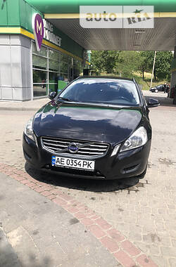 Универсал Volvo V60 2012 в Львове