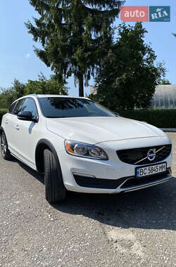 Volvo V60 2015