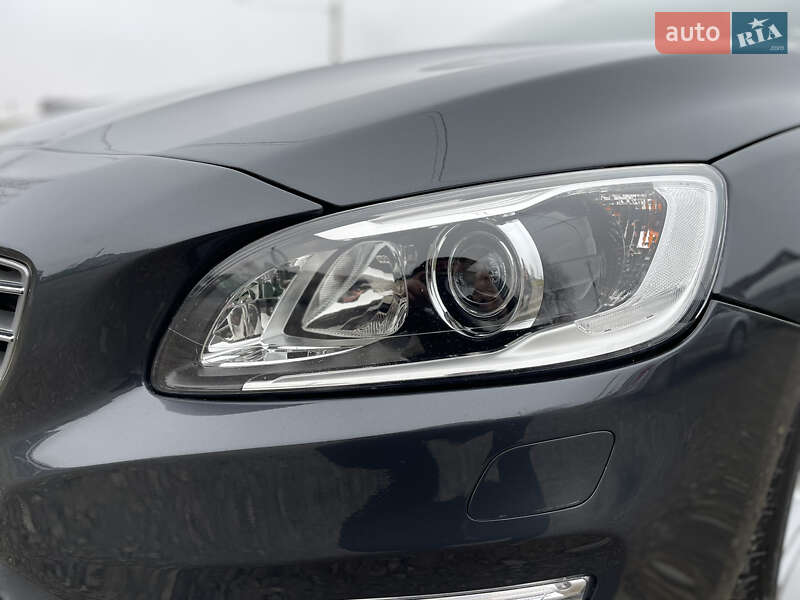 Универсал Volvo V60 2015 в Черновцах фото 18 Универсал Volvo V60 2015 в Черновцах
