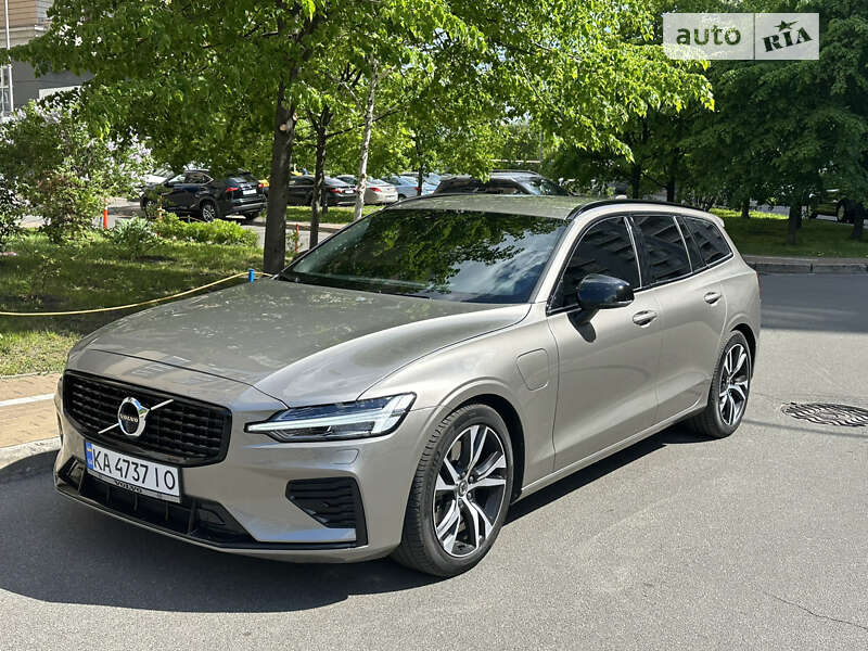 Універсал Volvo V60 2020 в 