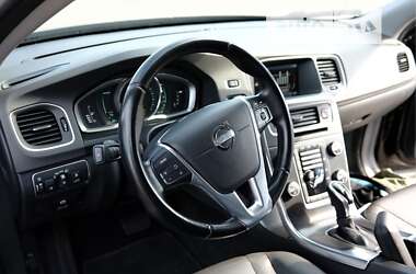 Универсал Volvo V60 2013 в Киеве