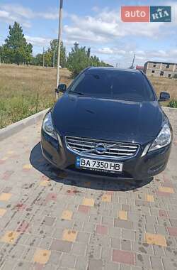 Универсал Volvo V60 2011 в 