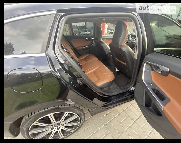 Универсал Volvo V60 2012 в Луцке