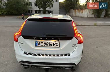 Volvo V60 2015