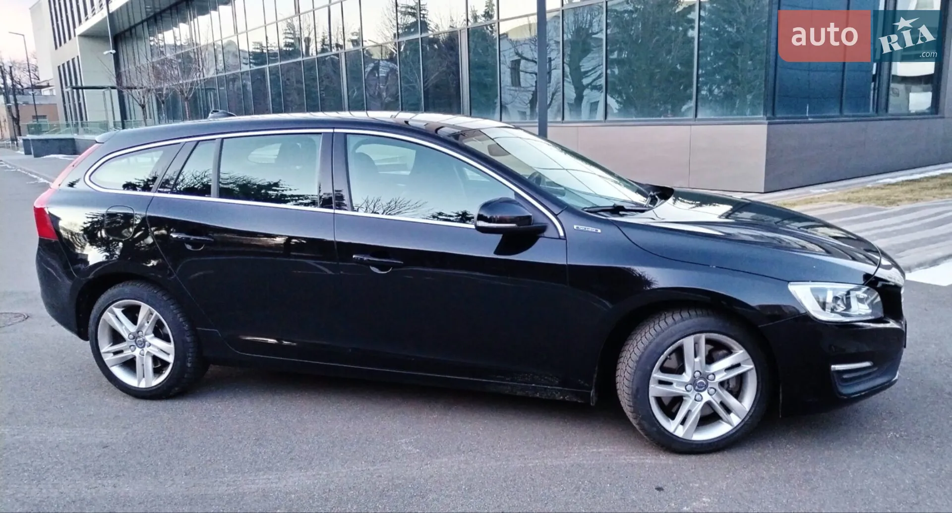 2016 Volvo V60 - мініатюра 6