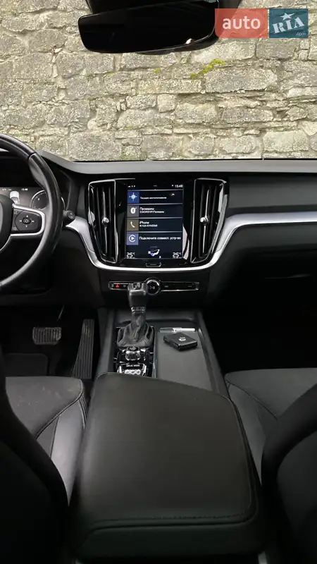 Volvo V60 2018 VIN YV1ZWA8UDK1006799 фото оголошення 21 з 60
