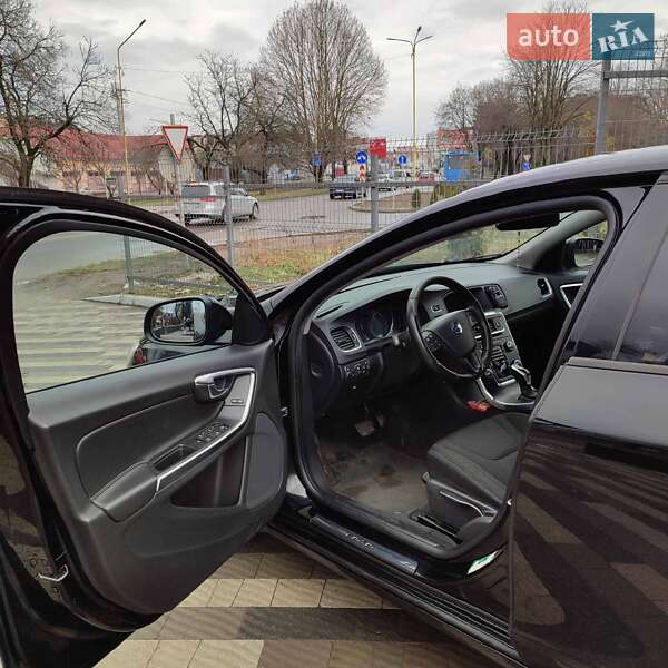 Универсал Volvo V60 2015 в Ужгороде