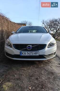 Volvo V60 2016