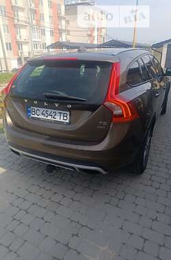 Универсал Volvo V60 2015 в Львове