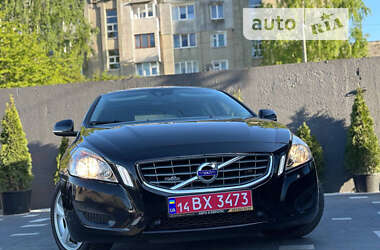 Универсал Volvo V60 2012 в Дрогобыче
