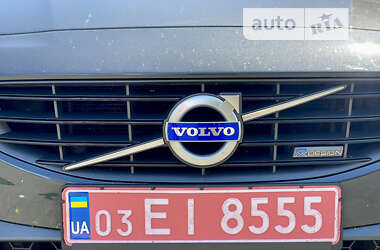 Універсал Volvo V60 2015 в Луцьку