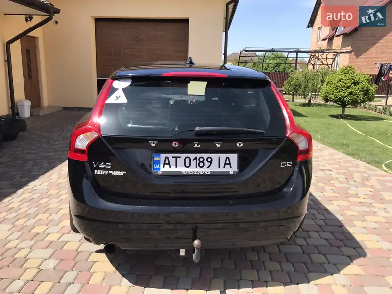 Volvo V60 2017 VIN YV1FW7880H2372273 фото оголошення 5 з 87