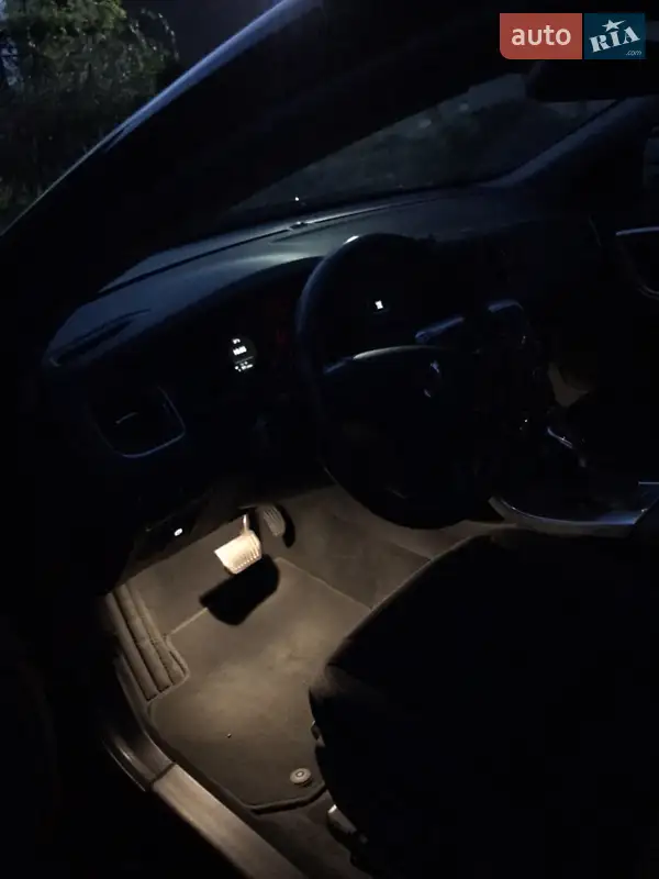Volvo V60 2017 VIN YV1FW7880H2372273 фото оголошення 46 з 87