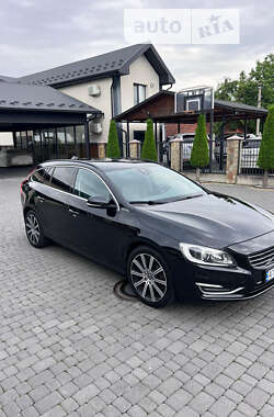 Volvo V60 2015