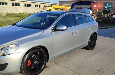 Volvo V60 2011 Volvo V60 2011