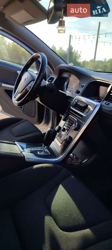 Універсал Volvo V60 2011 в Славуті