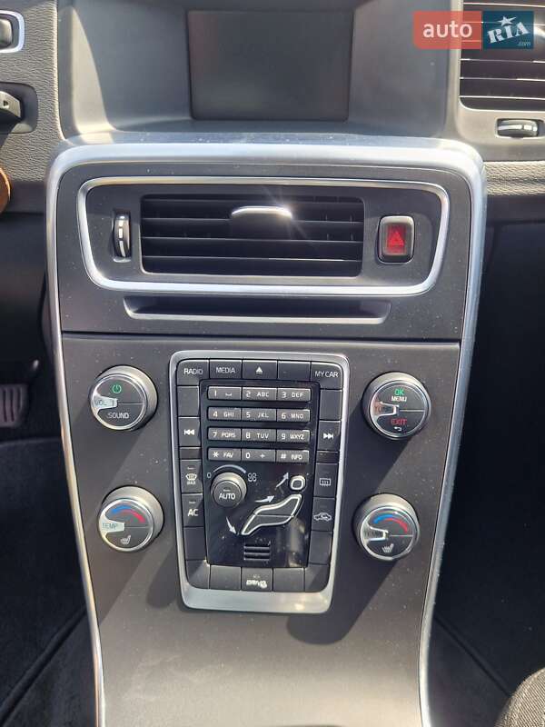 Универсал Volvo V60 2012 в Киеве