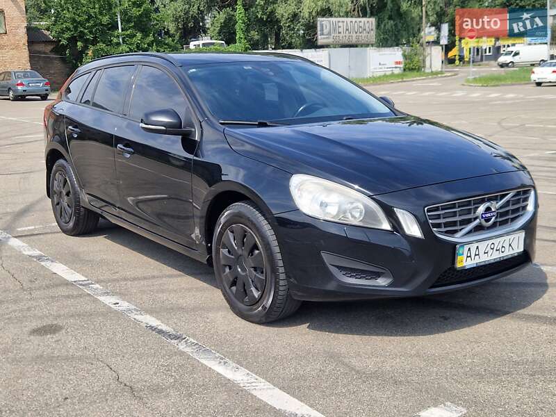 Универсал Volvo V60 2012 в Киеве