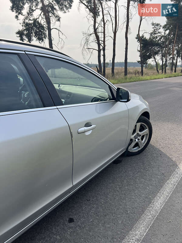 Універсал Volvo V60 2011 в Києві