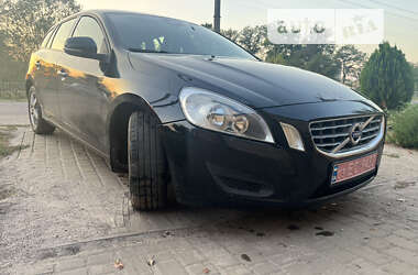 Універсал Volvo V60 2012 в Охтирці