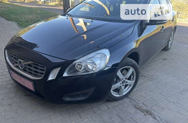 Универсал Volvo V60 2012 в Ахтырке