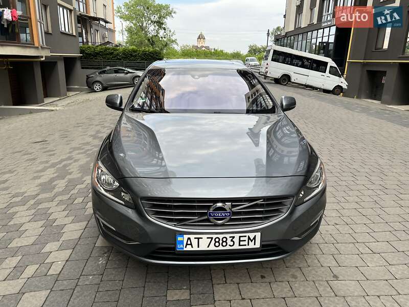 Volvo V60 2016