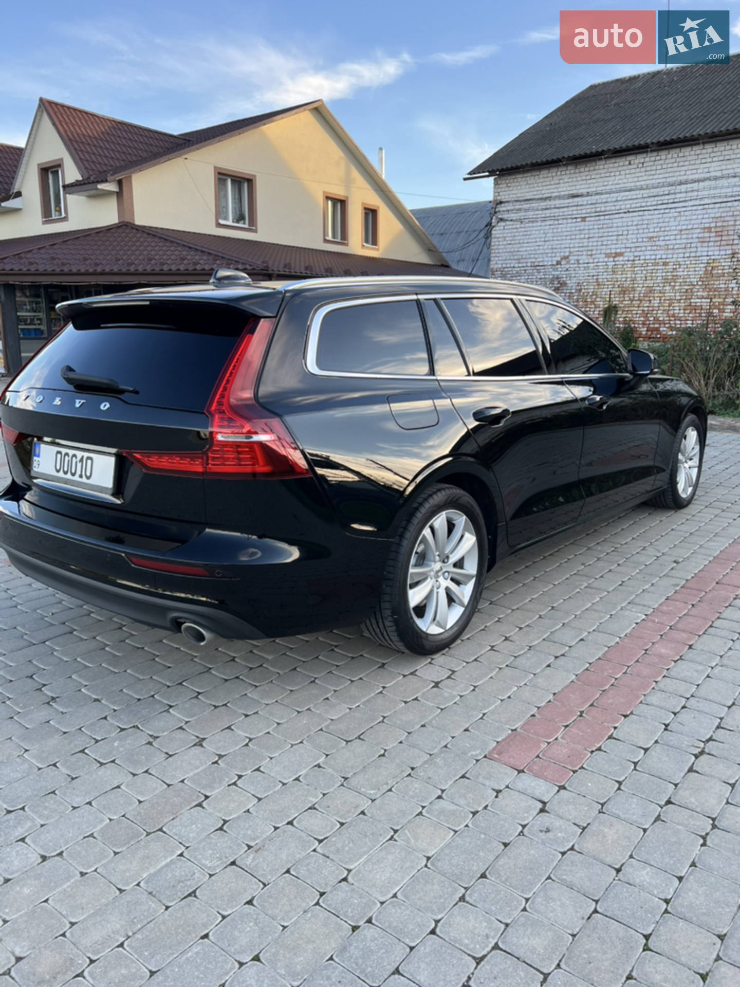 2018 Volvo V60 - мініатюра 9