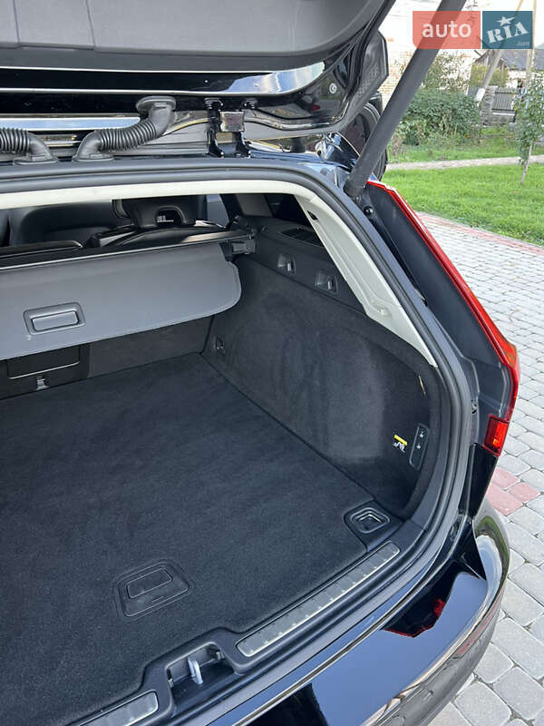 Универсал Volvo V60 2018 в Снятине