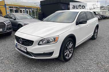 Volvo V60 2015