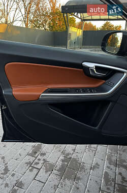 Универсал Volvo V60 2013 в 