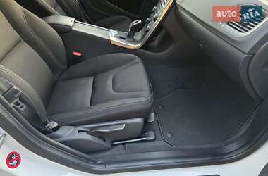 Универсал Volvo V60 2016 в 