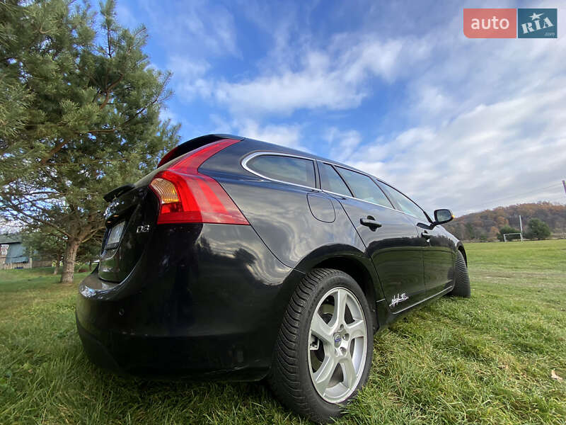Универсал Volvo V60 2011 в Дрогобыче