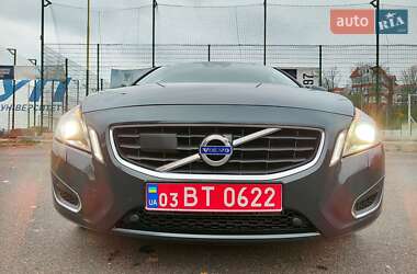 Универсал Volvo V60 2011 в Киеве