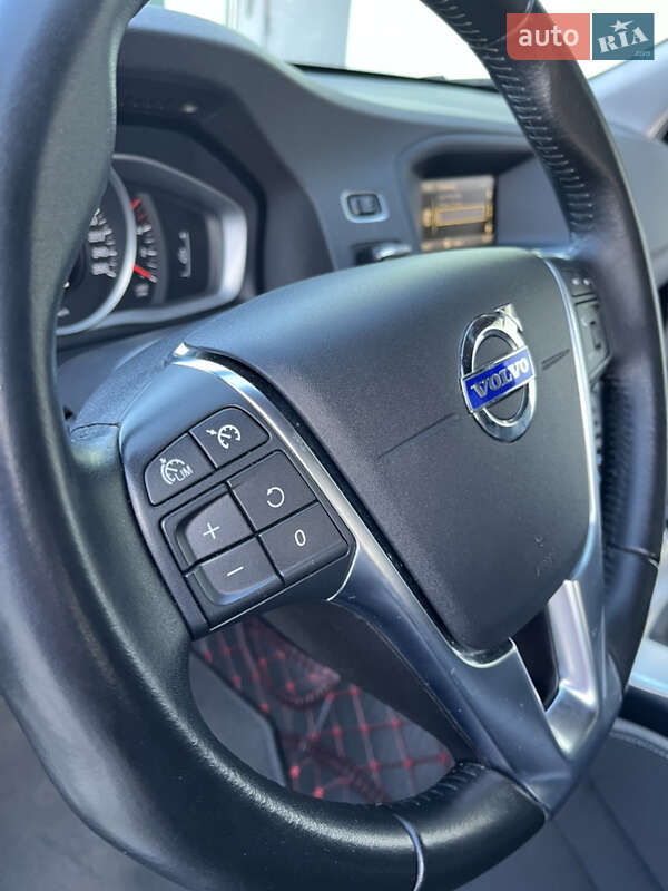 Универсал Volvo V60 2016 в Самборе