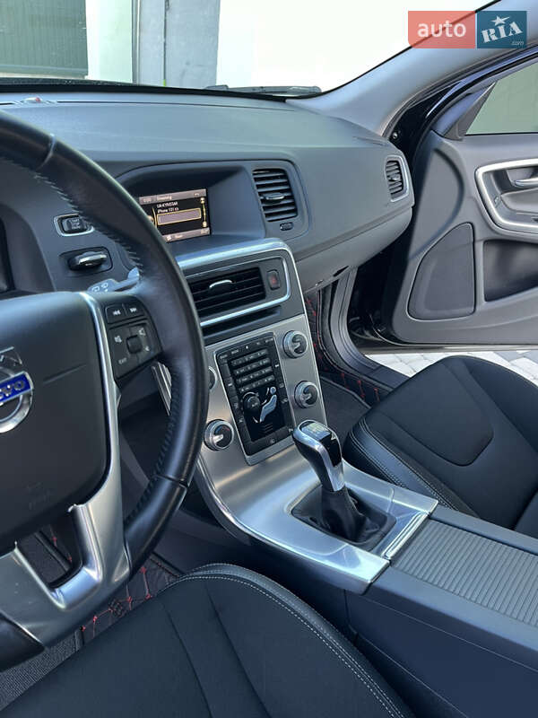 Универсал Volvo V60 2016 в Самборе